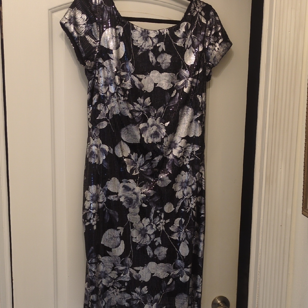Connected Apparel Navy and White Floral Midi Dress